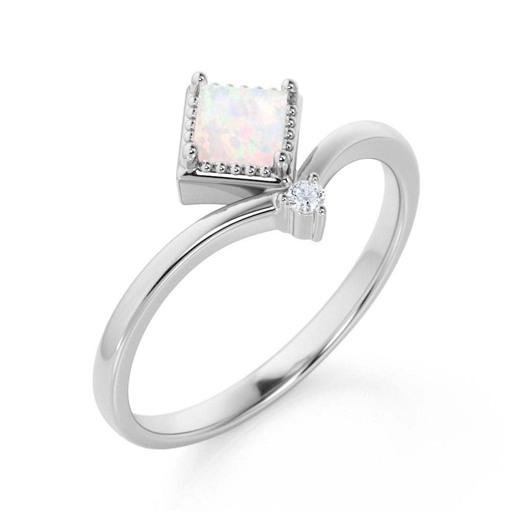 White-3 opal