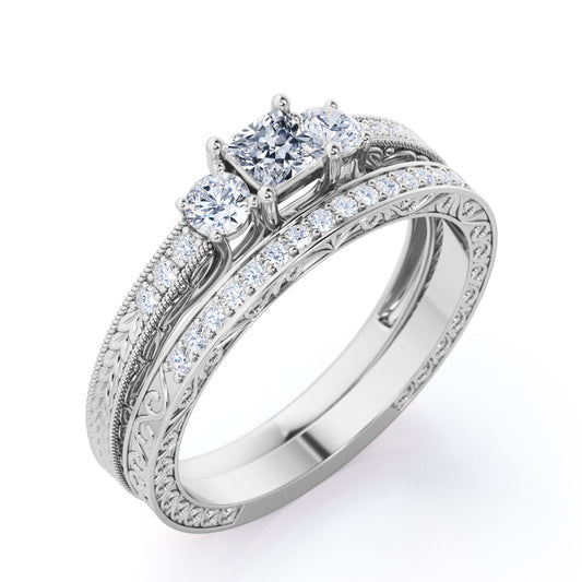 Past Present Future 0.81 carat Art deco Carved filigree Princess cut Bridal set in Gold